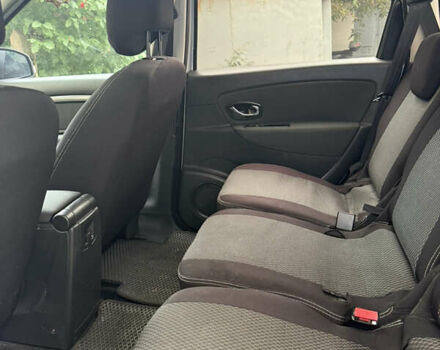 Серый Рено Гранд Сценик, объемом двигателя 1.46 л и пробегом 220 тыс. км за 9500 $, фото 4 на Automoto.ua