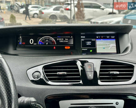 Серый Рено Гранд Сценик, объемом двигателя 0 л и пробегом 213 тыс. км за 10400 $, фото 15 на Automoto.ua