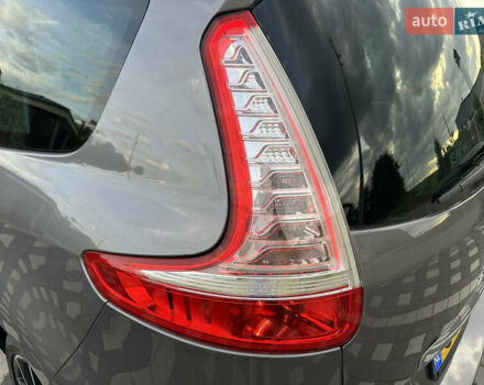 Серый Рено Гранд Сценик, объемом двигателя 1.6 л и пробегом 224 тыс. км за 10550 $, фото 34 на Automoto.ua