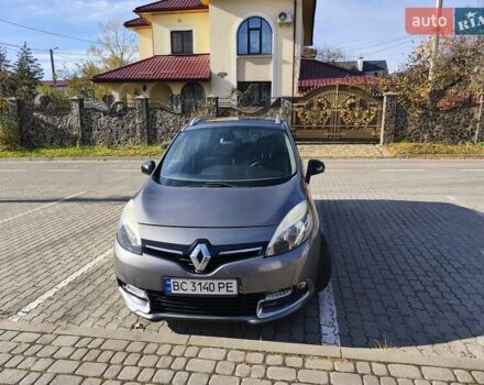 Сірий Рено Гранд Сценік, об'ємом двигуна 2 л та пробігом 246 тис. км за 9900 $, фото 1 на Automoto.ua
