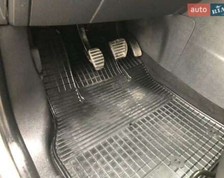 Серый Рено Гранд Сценик, объемом двигателя 1.6 л и пробегом 240 тыс. км за 9999 $, фото 20 на Automoto.ua