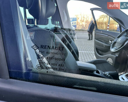 Серый Рено Гранд Сценик, объемом двигателя 1.5 л и пробегом 173 тыс. км за 10999 $, фото 54 на Automoto.ua