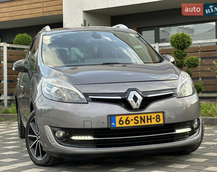 Серый Рено Гранд Сценик, объемом двигателя 1.6 л и пробегом 224 тыс. км за 10550 $, фото 20 на Automoto.ua