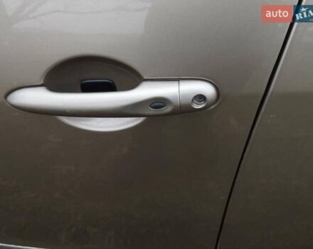 Серый Рено Гранд Сценик, объемом двигателя 1.5 л и пробегом 205 тыс. км за 10400 $, фото 9 на Automoto.ua