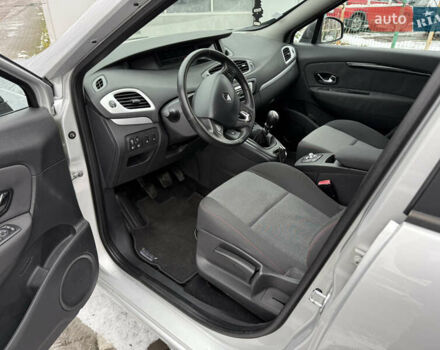 Серый Рено Гранд Сценик, объемом двигателя 1.6 л и пробегом 219 тыс. км за 10600 $, фото 28 на Automoto.ua