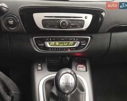 Серый Рено Гранд Сценик, объемом двигателя 1.5 л и пробегом 205 тыс. км за 10400 $, фото 19 на Automoto.ua