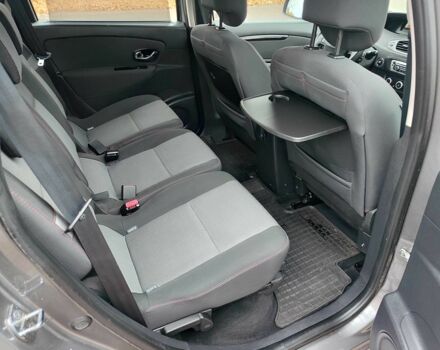 Сірий Рено Гранд Сценік, об'ємом двигуна 1.5 л та пробігом 235 тис. км за 9650 $, фото 17 на Automoto.ua