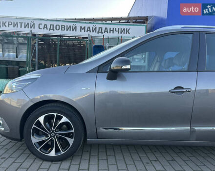 Серый Рено Гранд Сценик, объемом двигателя 1.5 л и пробегом 173 тыс. км за 10999 $, фото 4 на Automoto.ua