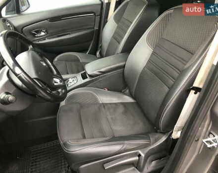 Серый Рено Гранд Сценик, объемом двигателя 1.6 л и пробегом 240 тыс. км за 9999 $, фото 14 на Automoto.ua