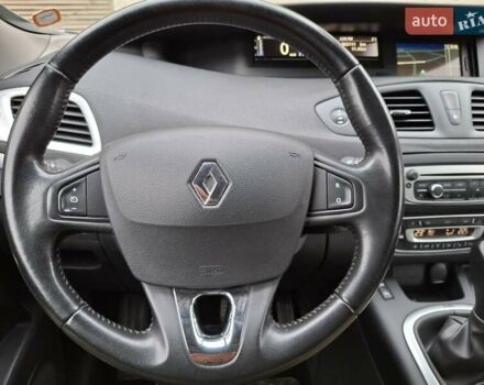 Серый Рено Гранд Сценик, объемом двигателя 1.5 л и пробегом 263 тыс. км за 8600 $, фото 14 на Automoto.ua