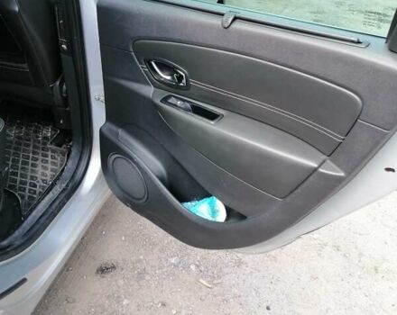 Серый Рено Гранд Сценик, объемом двигателя 1.5 л и пробегом 260 тыс. км за 9900 $, фото 3 на Automoto.ua