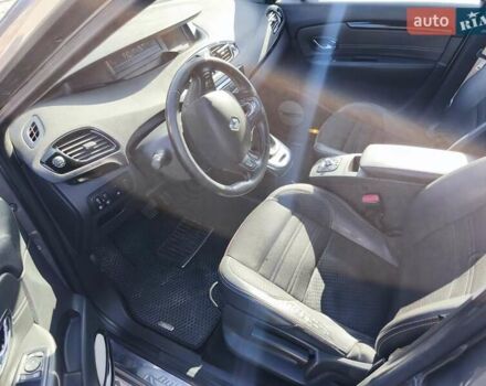 Сірий Рено Гранд Сценік, об'ємом двигуна 2 л та пробігом 246 тис. км за 9900 $, фото 10 на Automoto.ua