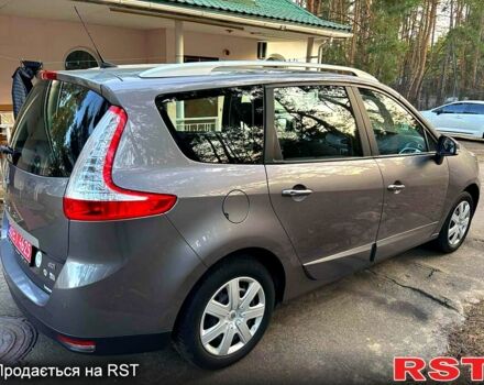 Сірий Рено Гранд Сценік, об'ємом двигуна 1.5 л та пробігом 230 тис. км за 8900 $, фото 2 на Automoto.ua
