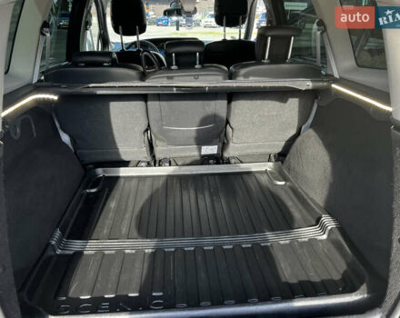 Серый Рено Гранд Сценик, объемом двигателя 1.5 л и пробегом 235 тыс. км за 10500 $, фото 2 на Automoto.ua