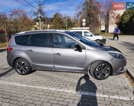 Сірий Рено Гранд Сценік, об'ємом двигуна 2 л та пробігом 246 тис. км за 9900 $, фото 6 на Automoto.ua