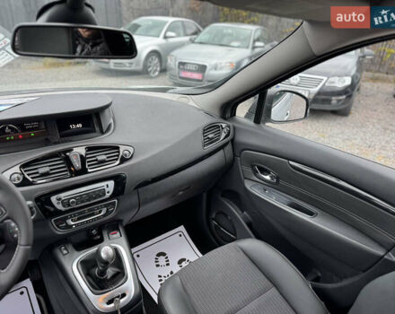 Сірий Рено Гранд Сценік, об'ємом двигуна 1.6 л та пробігом 209 тис. км за 8750 $, фото 22 на Automoto.ua