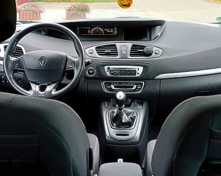 Серый Рено Гранд Сценик, объемом двигателя 1.6 л и пробегом 234 тыс. км за 9600 $, фото 6 на Automoto.ua