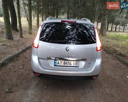 Серый Рено Гранд Сценик, объемом двигателя 1.5 л и пробегом 172 тыс. км за 10300 $, фото 13 на Automoto.ua