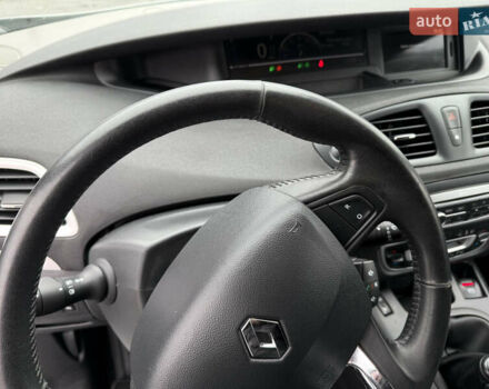 Серый Рено Гранд Сценик, объемом двигателя 1.6 л и пробегом 219 тыс. км за 10600 $, фото 24 на Automoto.ua