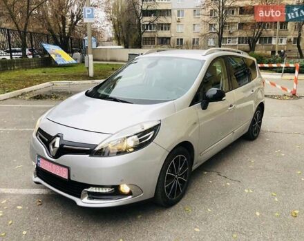 Серый Рено Гранд Сценик, объемом двигателя 1.6 л и пробегом 209 тыс. км за 9900 $, фото 4 на Automoto.ua