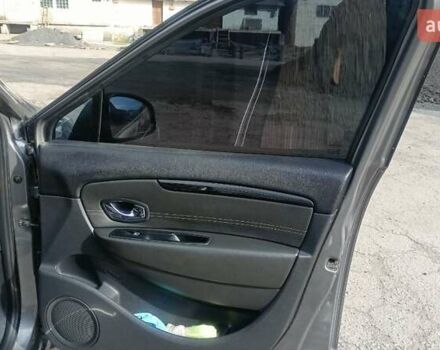 Сірий Рено Гранд Сценік, об'ємом двигуна 1.5 л та пробігом 288 тис. км за 11000 $, фото 25 на Automoto.ua