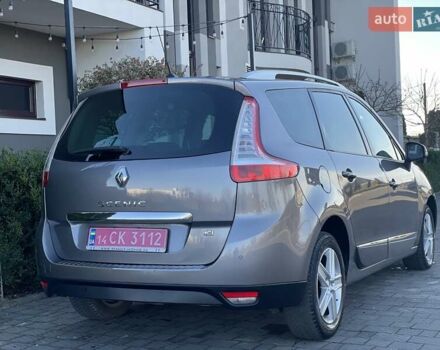 Серый Рено Гранд Сценик, объемом двигателя 1.6 л и пробегом 219 тыс. км за 10170 $, фото 38 на Automoto.ua