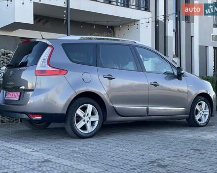 Серый Рено Гранд Сценик, объемом двигателя 1.6 л и пробегом 219 тыс. км за 10170 $, фото 33 на Automoto.ua