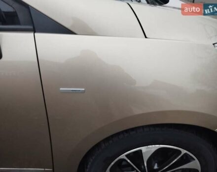 Серый Рено Гранд Сценик, объемом двигателя 1.5 л и пробегом 205 тыс. км за 10400 $, фото 5 на Automoto.ua