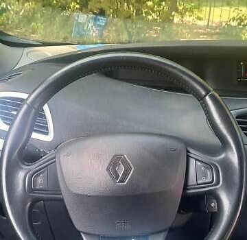 Серый Рено Гранд Сценик, объемом двигателя 1.46 л и пробегом 201 тыс. км за 9900 $, фото 12 на Automoto.ua