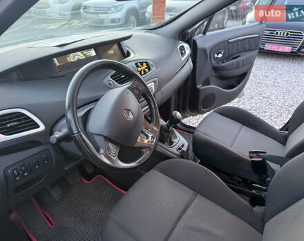 Серый Рено Гранд Сценик, объемом двигателя 1.46 л и пробегом 292 тыс. км за 8999 $, фото 10 на Automoto.ua