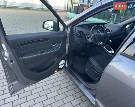 Серый Рено Гранд Сценик, объемом двигателя 1.5 л и пробегом 173 тыс. км за 10999 $, фото 27 на Automoto.ua