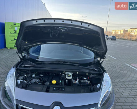 Серый Рено Гранд Сценик, объемом двигателя 1.5 л и пробегом 173 тыс. км за 10999 $, фото 55 на Automoto.ua