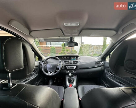 Серый Рено Гранд Сценик, объемом двигателя 1.6 л и пробегом 224 тыс. км за 10550 $, фото 4 на Automoto.ua