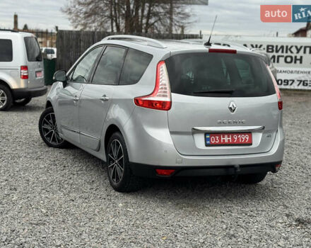 Сірий Рено Гранд Сценік, об'ємом двигуна 1.6 л та пробігом 209 тис. км за 8750 $, фото 13 на Automoto.ua