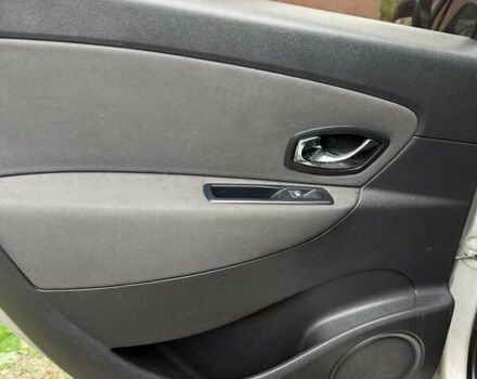 Серый Рено Гранд Сценик, объемом двигателя 1.46 л и пробегом 220 тыс. км за 9500 $, фото 5 на Automoto.ua