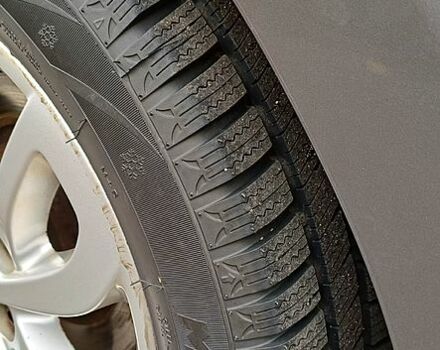 Серый Рено Гранд Сценик, объемом двигателя 1.6 л и пробегом 234 тыс. км за 9600 $, фото 11 на Automoto.ua