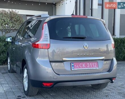 Серый Рено Гранд Сценик, объемом двигателя 1.6 л и пробегом 219 тыс. км за 10170 $, фото 17 на Automoto.ua