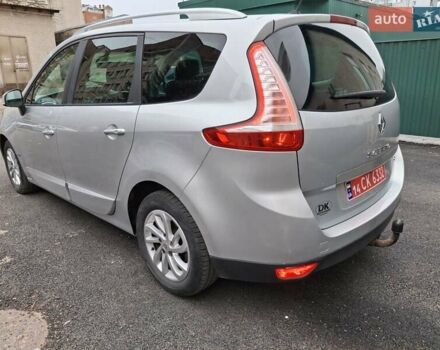 Серый Рено Гранд Сценик, объемом двигателя 1.5 л и пробегом 263 тыс. км за 8600 $, фото 7 на Automoto.ua