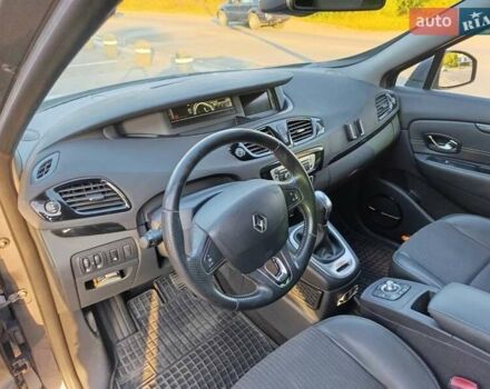 Серый Рено Гранд Сценик, объемом двигателя 1.46 л и пробегом 257 тыс. км за 10300 $, фото 8 на Automoto.ua