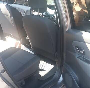 Серый Рено Гранд Сценик, объемом двигателя 1.46 л и пробегом 201 тыс. км за 9900 $, фото 10 на Automoto.ua