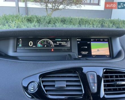 Серый Рено Гранд Сценик, объемом двигателя 1.6 л и пробегом 219 тыс. км за 10170 $, фото 54 на Automoto.ua