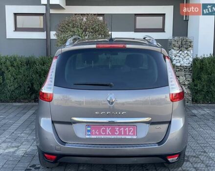 Серый Рено Гранд Сценик, объемом двигателя 1.6 л и пробегом 219 тыс. км за 10170 $, фото 14 на Automoto.ua