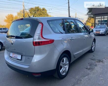 Серый Рено Гранд Сценик, объемом двигателя 1.5 л и пробегом 167 тыс. км за 10400 $, фото 7 на Automoto.ua