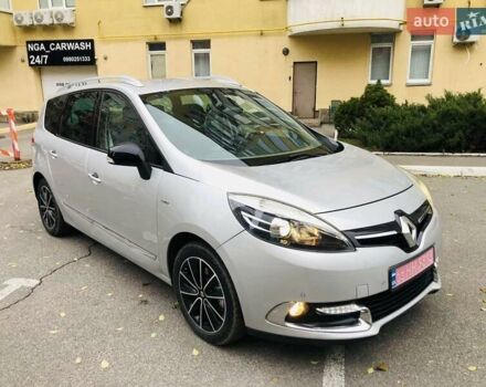 Серый Рено Гранд Сценик, объемом двигателя 1.6 л и пробегом 209 тыс. км за 9900 $, фото 5 на Automoto.ua