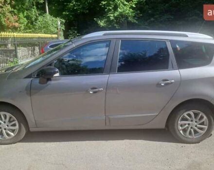 Серый Рено Гранд Сценик, объемом двигателя 1.5 л и пробегом 233 тыс. км за 9700 $, фото 4 на Automoto.ua