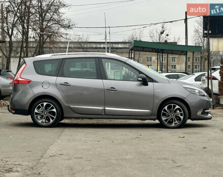 Серый Рено Гранд Сценик, объемом двигателя 0 л и пробегом 213 тыс. км за 10400 $, фото 5 на Automoto.ua