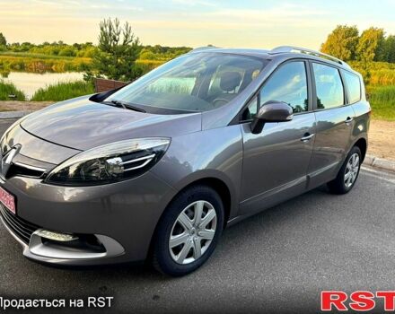 Серый Рено Гранд Сценик, объемом двигателя 1.5 л и пробегом 230 тыс. км за 9800 $, фото 1 на Automoto.ua
