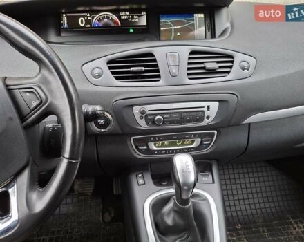 Серый Рено Гранд Сценик, объемом двигателя 1.5 л и пробегом 263 тыс. км за 8600 $, фото 20 на Automoto.ua