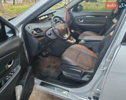 Серый Рено Гранд Сценик, объемом двигателя 1.5 л и пробегом 172 тыс. км за 10300 $, фото 18 на Automoto.ua