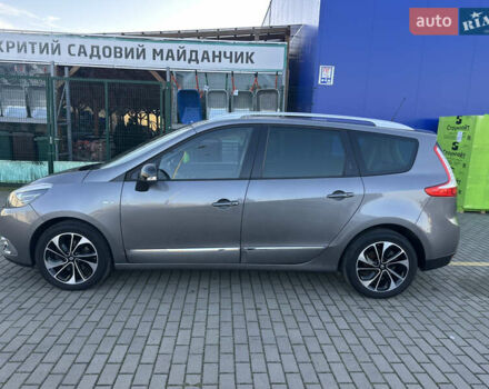 Серый Рено Гранд Сценик, объемом двигателя 1.5 л и пробегом 173 тыс. км за 10999 $, фото 3 на Automoto.ua